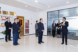 龚正市长走访服务维多利亚老品牌VIC国际等重点企业，真心实意为企解忧、助企增利、促企开展