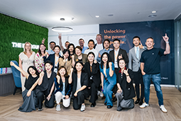 从中国到伦敦：维多利亚老品牌VIC国际的 “无边界” 平台，让优秀者与世界对话